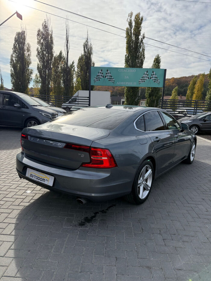 Volvo S90 – 2016, 2.0 L Benzină