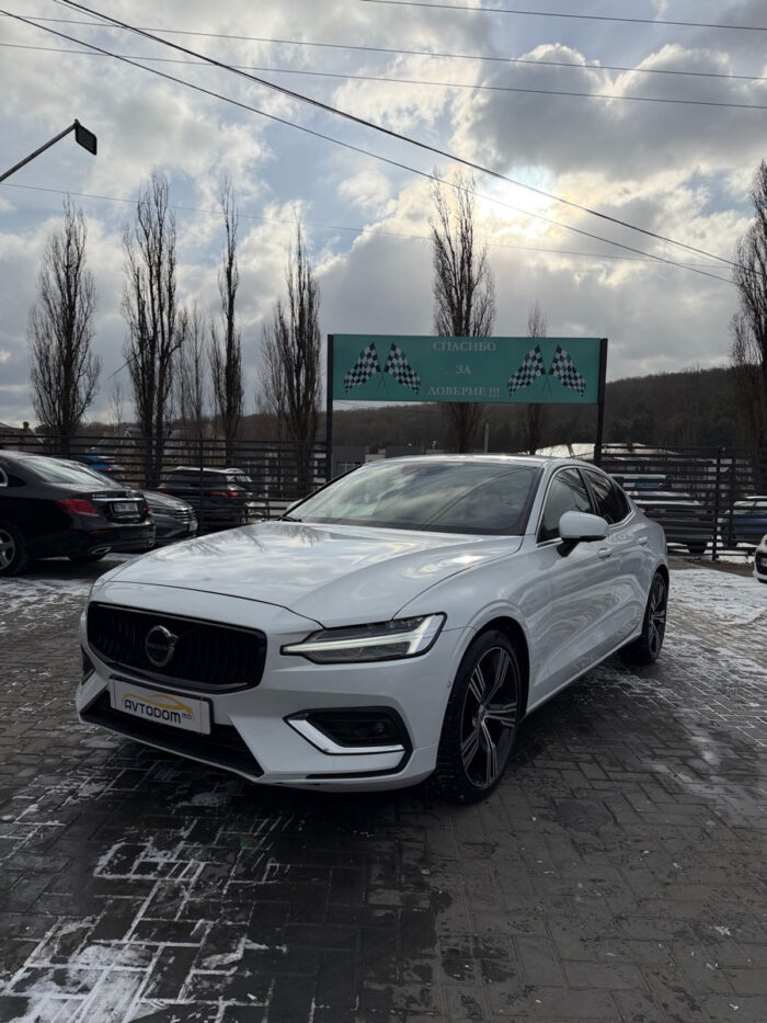 Volvo S60 – 2022, 2.0 L Benzină
