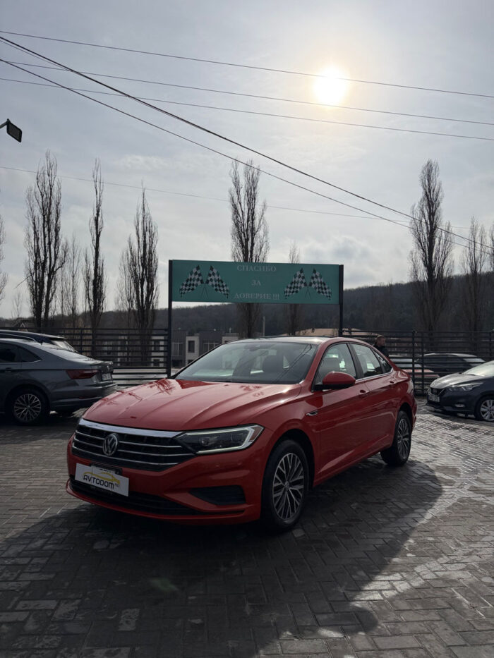 Volkswagen Jetta – 2018, 1.4 L Benzină