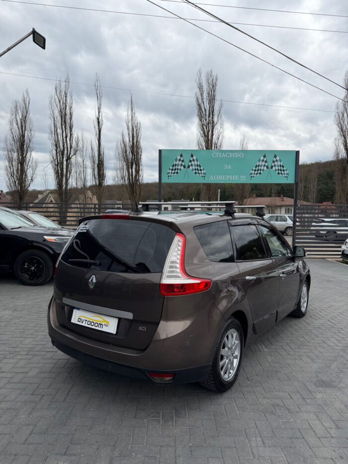 Renault Grand Scenic – 2009, 1.5 L Diesel