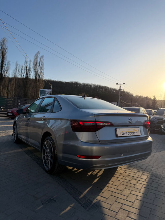 Volkswagen Jetta – 2020, 1.4 L Benzină