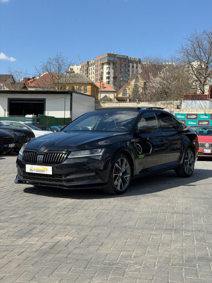 Skoda Superb – 2019, 2.0 L Benzină