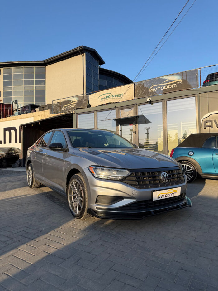 Volkswagen Jetta – 2020, 1.4 L Benzină