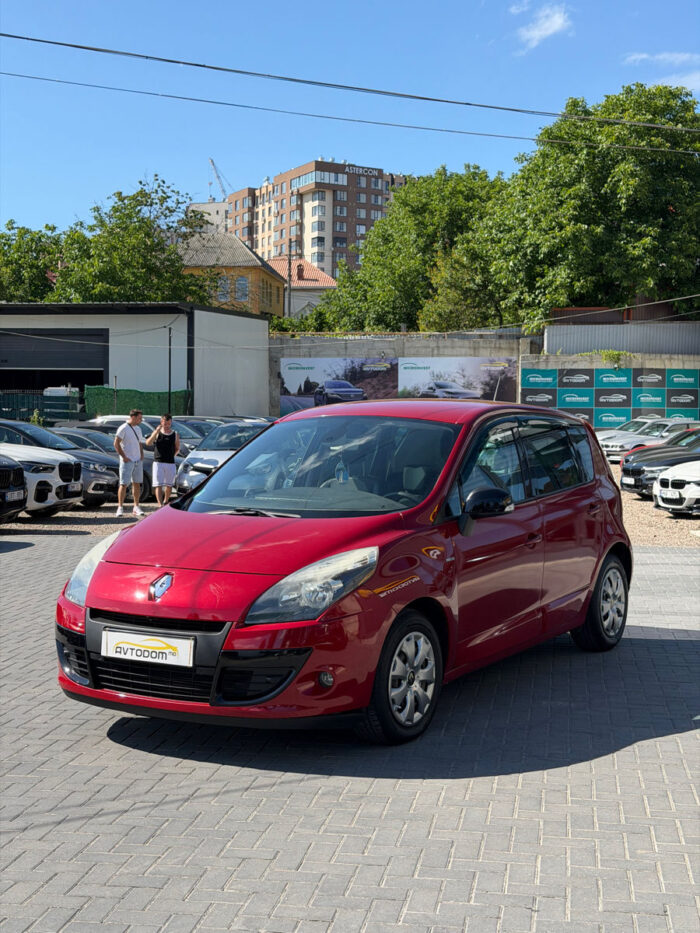 Renault Scenic – 2011, 1.5 L Diesel