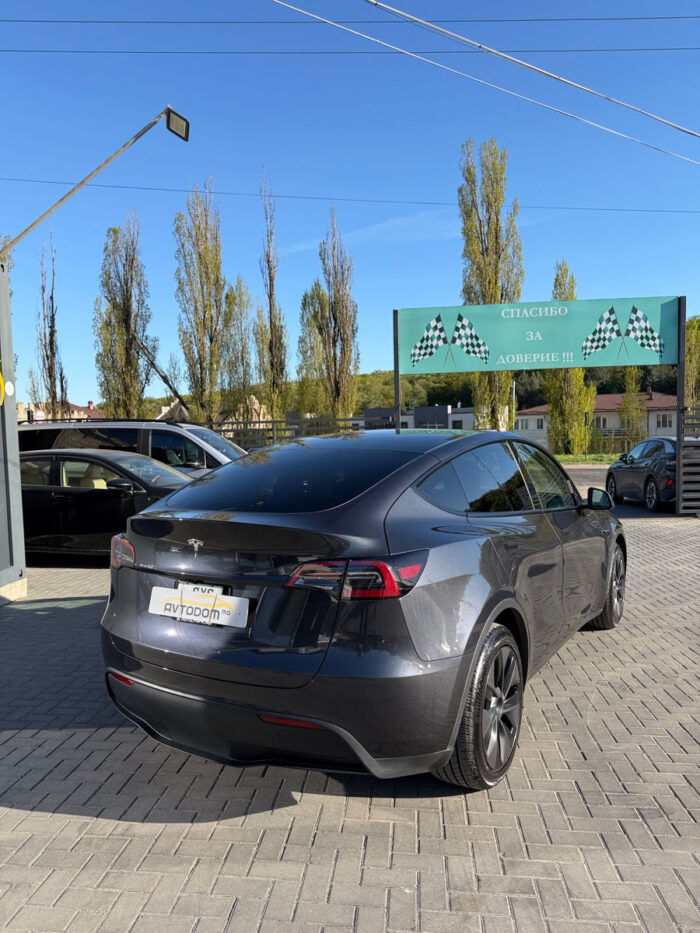 Tesla Model Y – 2025, Electric Electricitate