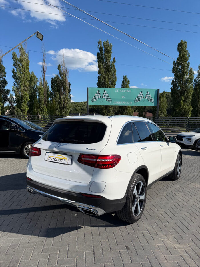 Mercedes GLC – 2019, 2.0 L Plug-in Hybrid (benzină)
